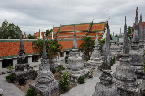 The 170 odd chedis of Wat Phra Mahathat Woramahawihan 